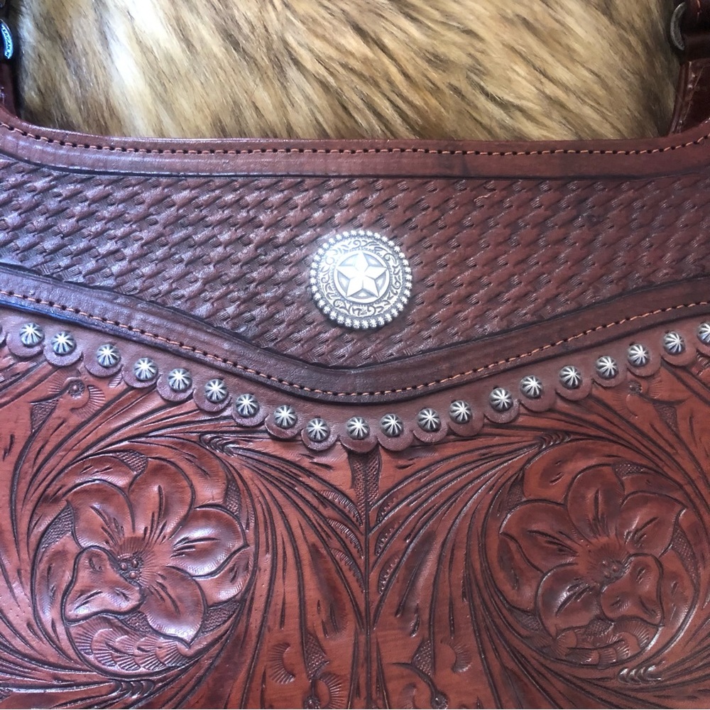 Vintage Tooled Shoulder Handbag - Picture 4 of 4